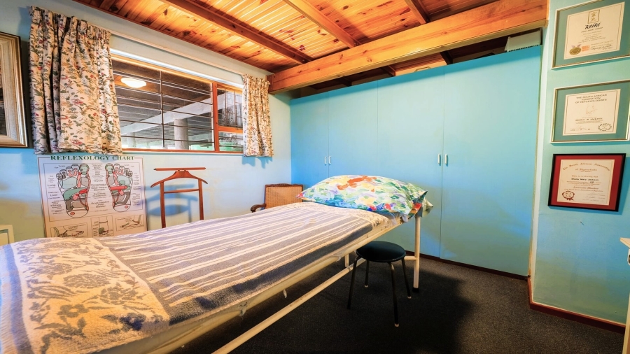4 Bedroom Property for Sale in Hunters Home Western Cape